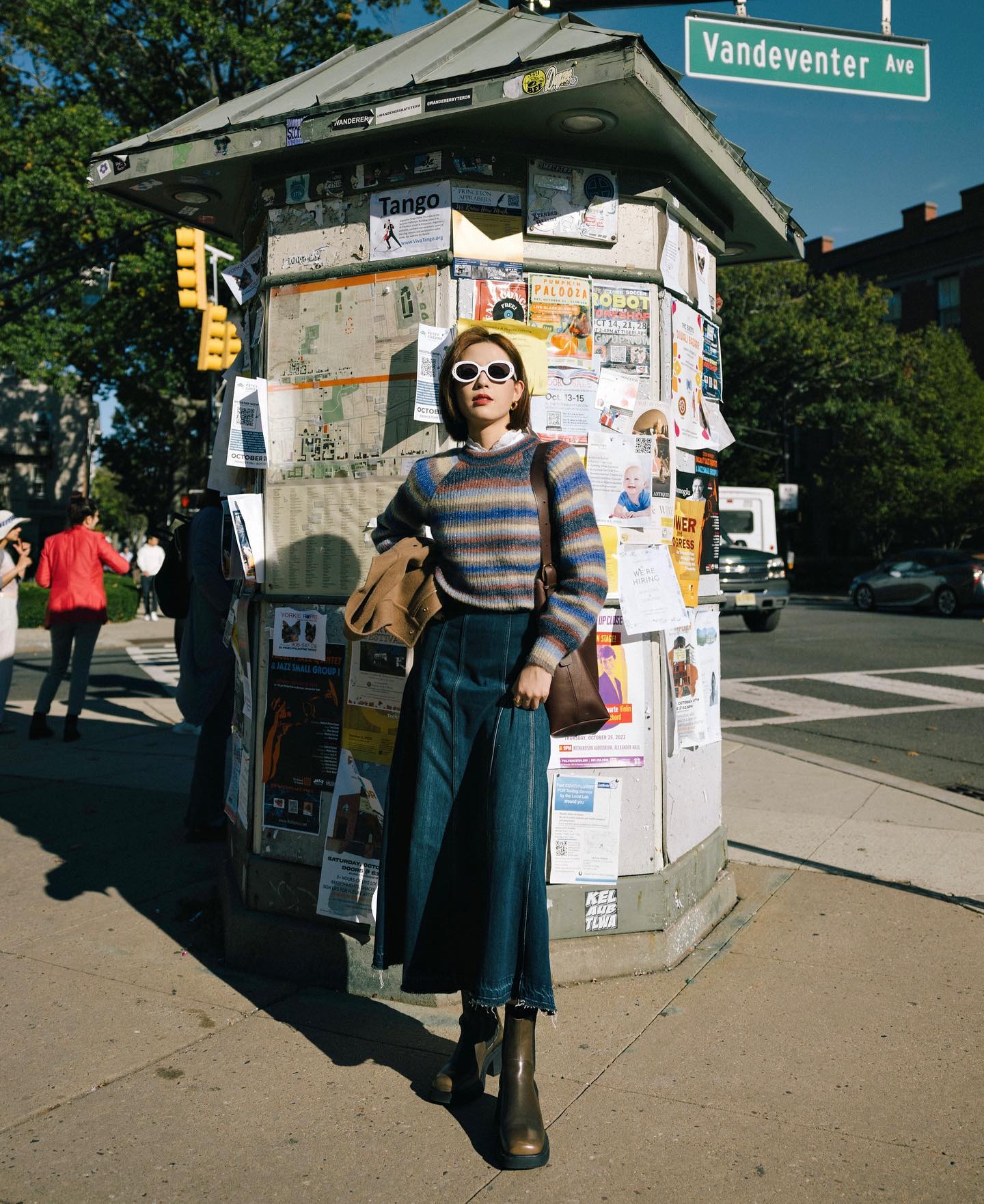 1758788660 980 Sam 4 mau chan vay sang chanh tuyet doi nay