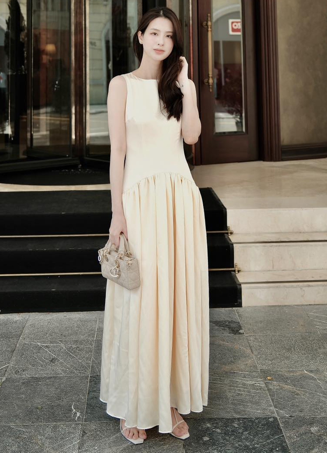 Váy dáng dài trang nhã, thanh lịch nhất mùa - Ảnh 8.