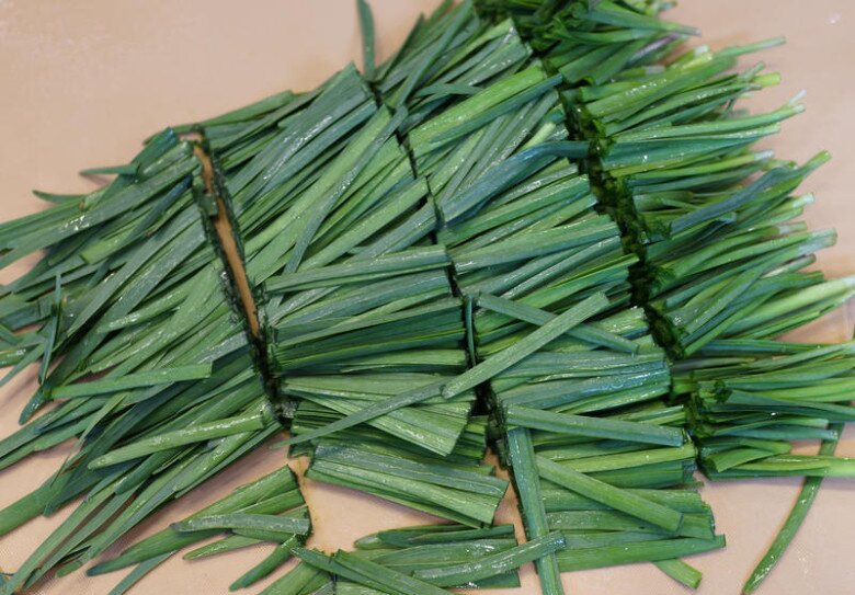 Loại lá mệnh danh là amp;#34;rau của thậnamp;#34;, đem xào với gan lẫn giá được món thơm ngon, cực bổ - 4