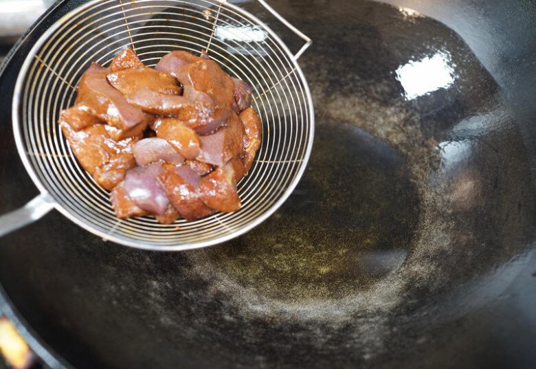 Loại lá mệnh danh là amp;#34;rau của thậnamp;#34;, đem xào với gan lẫn giá được món thơm ngon, cực bổ - 7