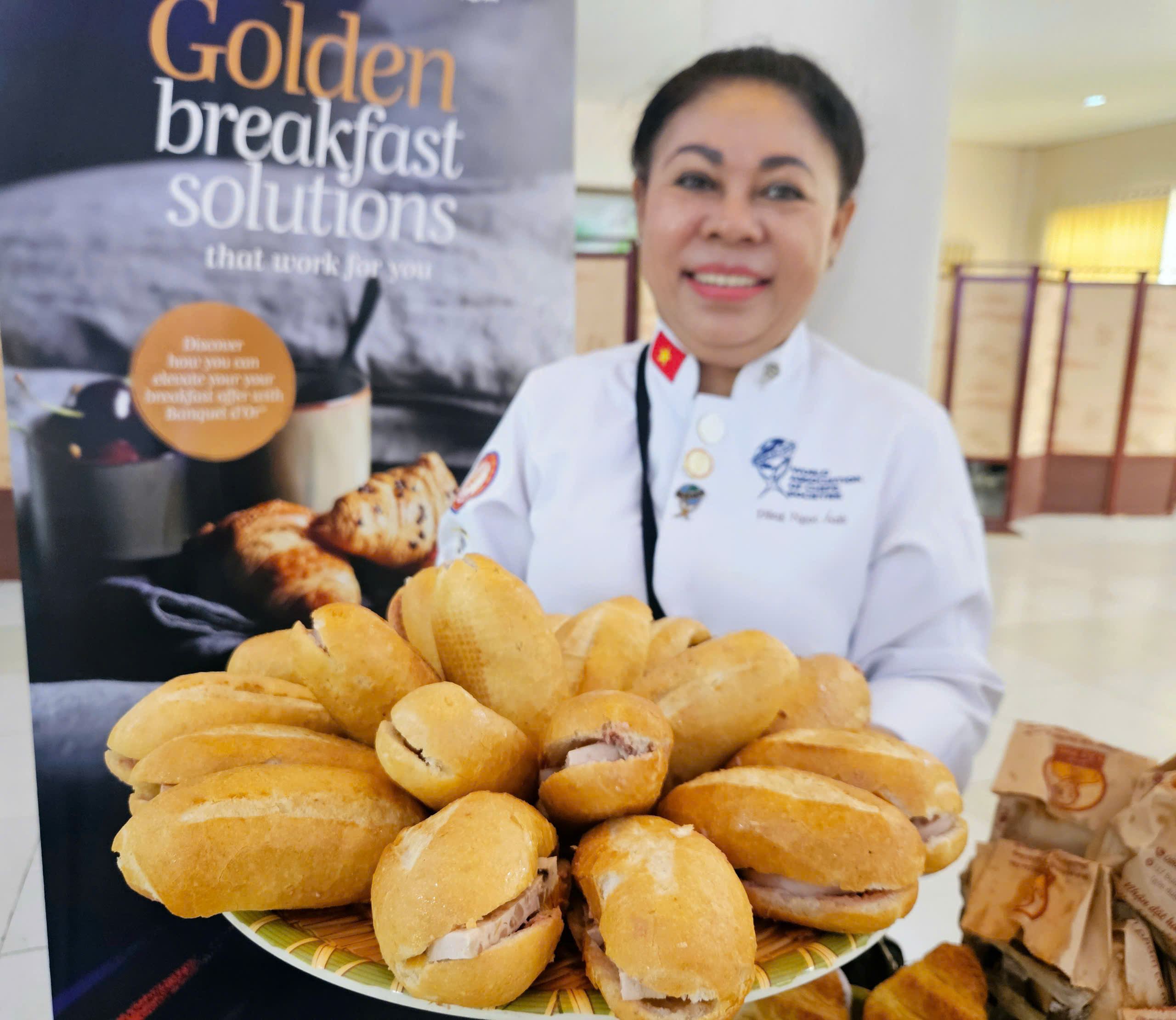 Khách Ấn Độ, Indonesia rất mê bánh mì Việt Nam nhưng...- Ảnh 4. Khách Ấn Độ, Indonesia rất mê bánh mì Việt Nam nhưng...- Ảnh 4.