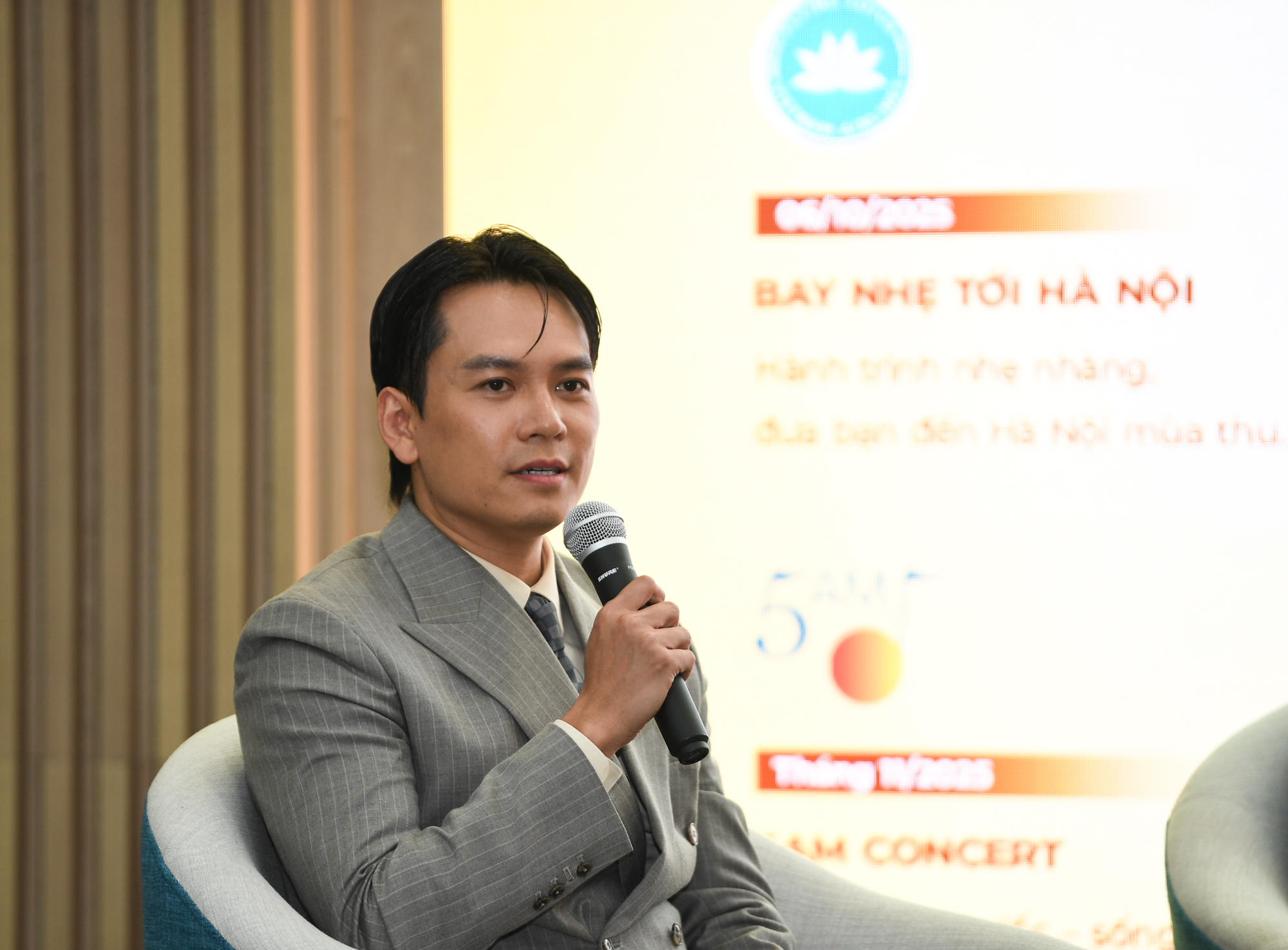 Đưa mùa thu Hà Nội trở thành thương hiệu du lịch - văn hóa tầm quốc tế- Ảnh 4. Đưa mùa thu Hà Nội trở thành thương hiệu du lịch - văn hóa tầm quốc tế- Ảnh 4.