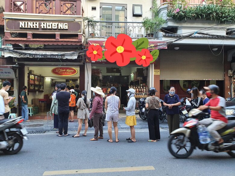 Đến hẹn lại lên, người dân Thủ đô xếp hàng cả tiếng để mua bánh Trung thu: Điểm danh 6 tiệm bánh "hot" nhất năm 2025 4 Đến hẹn lại lên, người dân Thủ đô xếp hàng cả tiếng để mua bánh Trung thu: Điểm danh 6 tiệm bánh amp;#34;hotamp;#34; nhất năm 2025 - 4