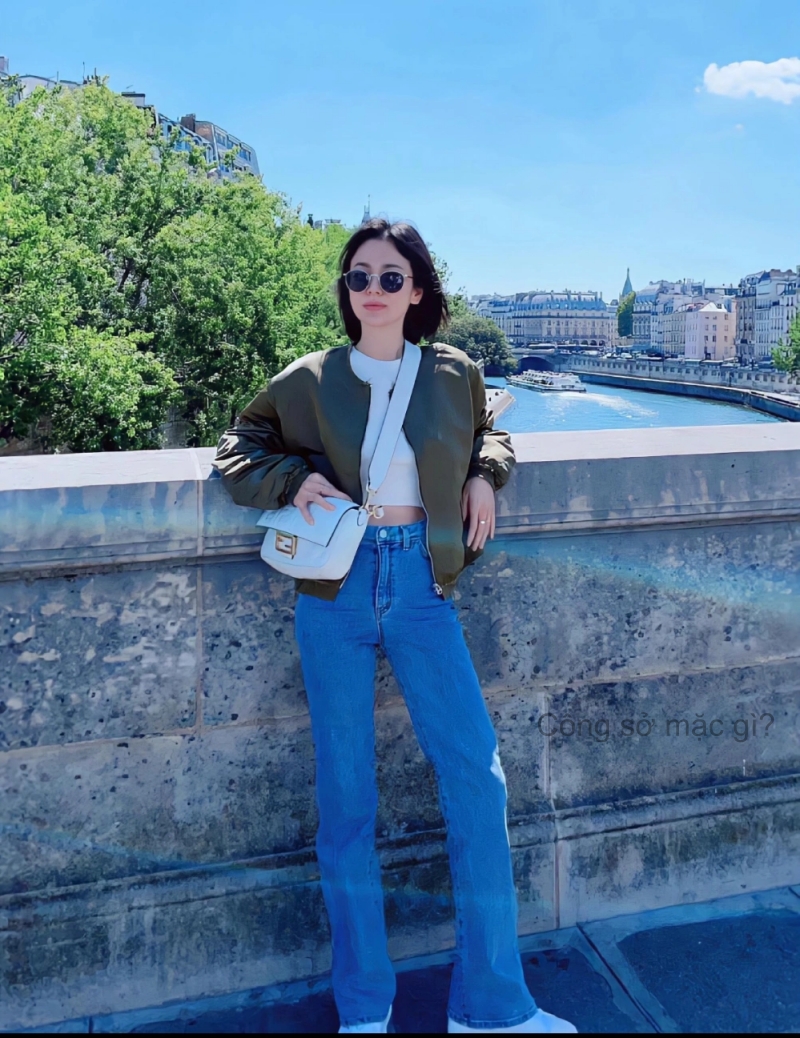 43 tuổi, Song Hye Kyo chứng minh: Thu Đông chỉ cần ít màu, ít họa tiết là đủ sang - Ảnh 5.