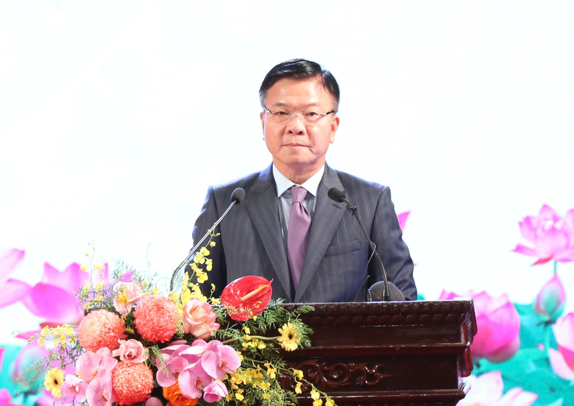 'Tập trung lan tỏa niềm tin, trí tuệ và bản lĩnh Việt Nam' 3 Bộ trưởng Bộ VH-TT-DL: 'Tập trung lan tỏa niềm tin, trí tuệ và bản lĩnh Việt Nam' - Ảnh 3.