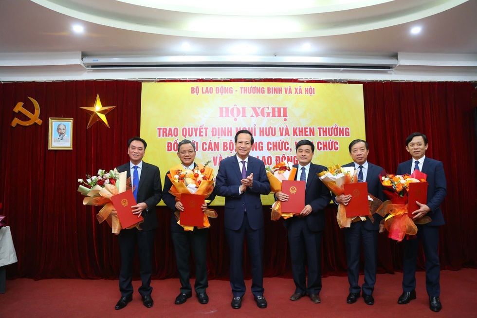 Cuộc chia tay đi vào lịch sử tại Bộ LĐ-TBXH ngày làm việc sau cùng - 4