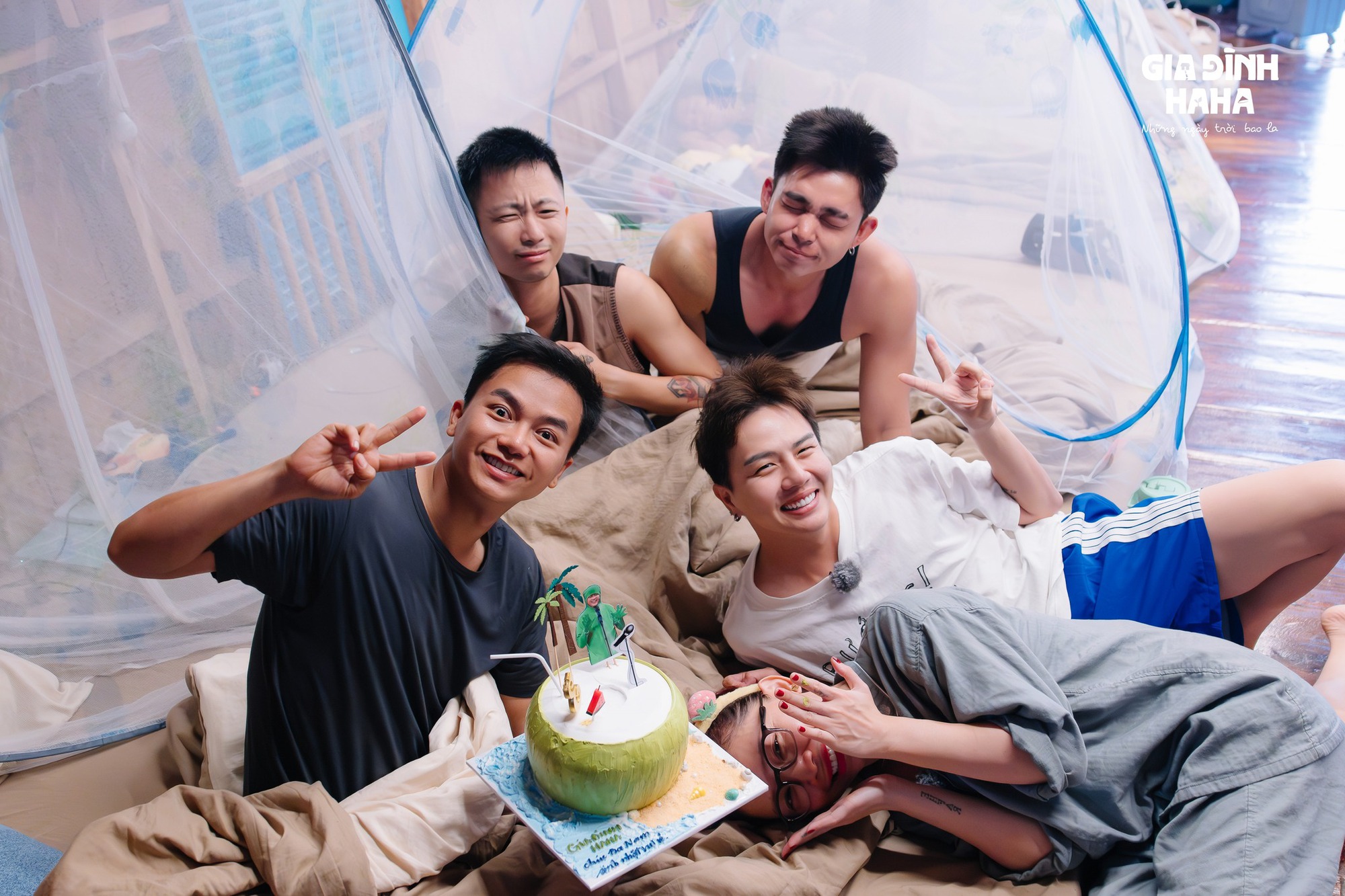 Gia Đình Haha hot vì... không ồn ào!- Ảnh 4. Gia Đình Haha hot vì... không ồn ào!- Ảnh 4.