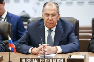 Ngoại trưởng Nga cáo buộc NATO, EU đang 'tuyên chiến' với Moscow thông qua Ukraine