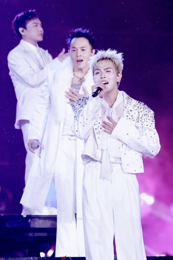 Sao Việt 26/9, tin sao việt mới nhất