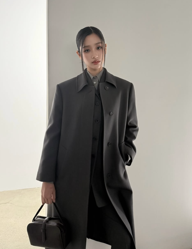 Áo khoác dáng dài tông trung tính, lựa chọn an toàn nhưng đầy khí chất  - Ảnh 6.