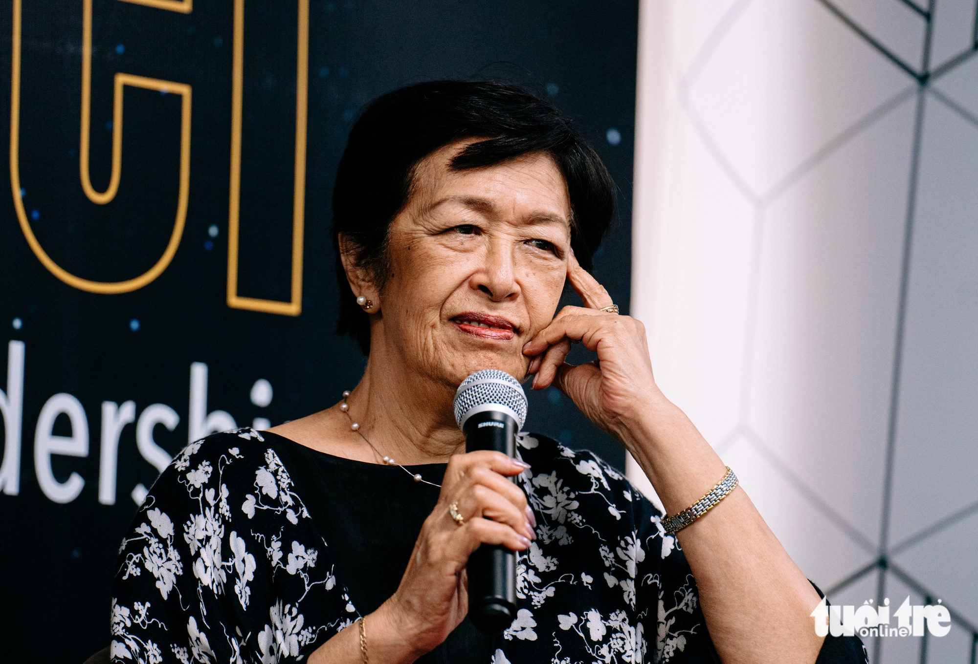 Nữ phi hành gia Pháp đến phường Sài Gòn nói về ‘duyên dáng của phụ nữ’ - Ảnh 4.