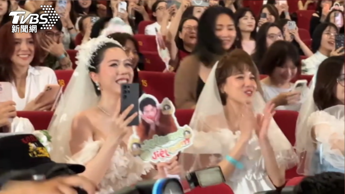 Báo Trung nói gì về “bà xã Việt Nam” của Hứa Quang Hán mà fan trong nước ghen đỏ mắt? - Ảnh 3. Báo Trung nói gì về “bà xã Việt Nam” của Hứa Quang Hán mà fan trong nước ghen đỏ mắt? - Ảnh 3.