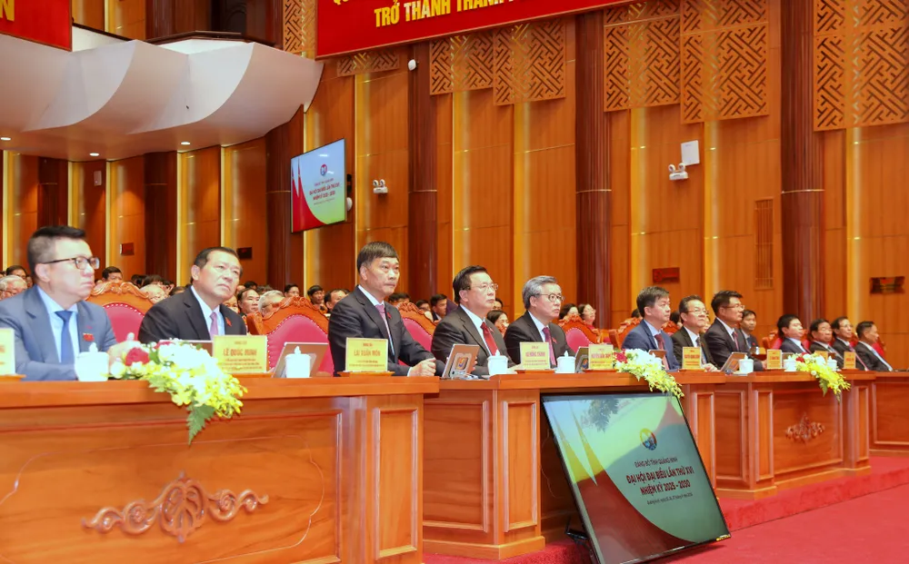 Các đại biểu dự Đại hội Đại biểu Đảng bộ tỉnh Quảng Ninh lần thứ XVI. Ảnh: QMG trung tâm phát triển năng động