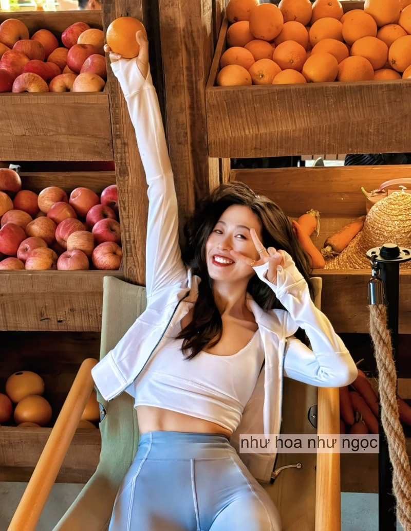 5 năm kiên trì chống lão hóa, tôi giữ được làn da và mái tóc khiến ai cũng ngỡ ngàng - Ảnh 5. 5 năm kiên trì chống lão hóa, tôi giữ được làn da và mái tóc khiến ai cũng ngỡ ngàng - Ảnh 5.