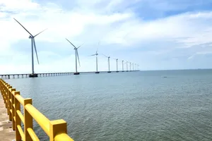 Vĩnh Long xác định 4 trụ cột tăng trưởng mới, trong đó có kinh tế biển và năng lượng tái tạo