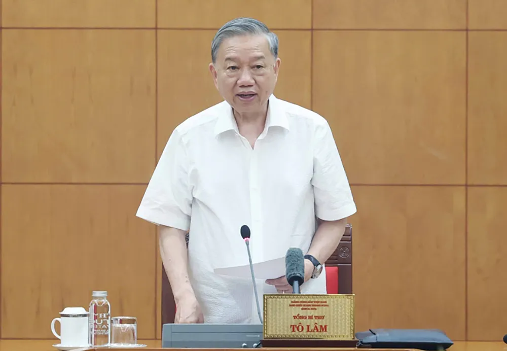 Tổng Bí thư Tô Lâm phát biểu kết luận tại buổi làm việc. Ảnh: TTXVN tong-bi-thu-van-kien-dai-hoi-xiv-la-loi-cam-ket-manh-me-cua-dang-voi-nhan-dan.jpg