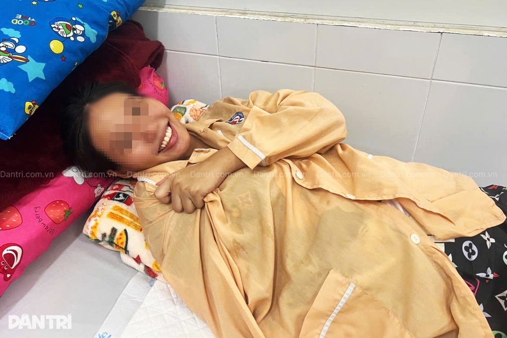 Cô gái được ghép tạm tay đứt lìa vào chân: “Em sẽ cười đến khi con ra đời” - 2