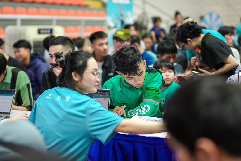 Hàng trăm tài xế gia nhập Xanh SM tại ngày hội “Bác tài xanh” - 2