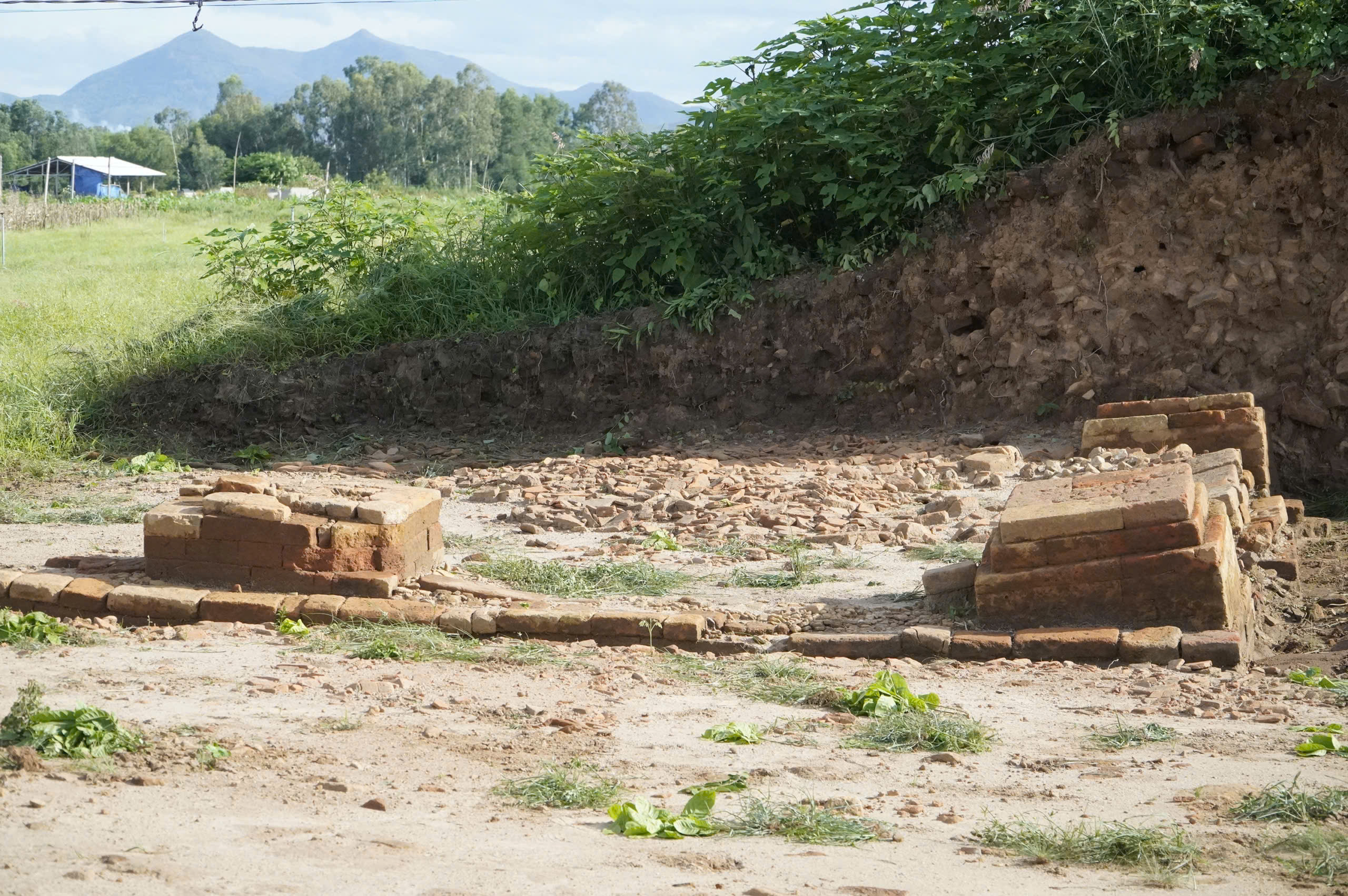 Khai quật tháp Phú Ân, giải mã bí ẩn về nền văn hóa Champa cổ- Ảnh 10.