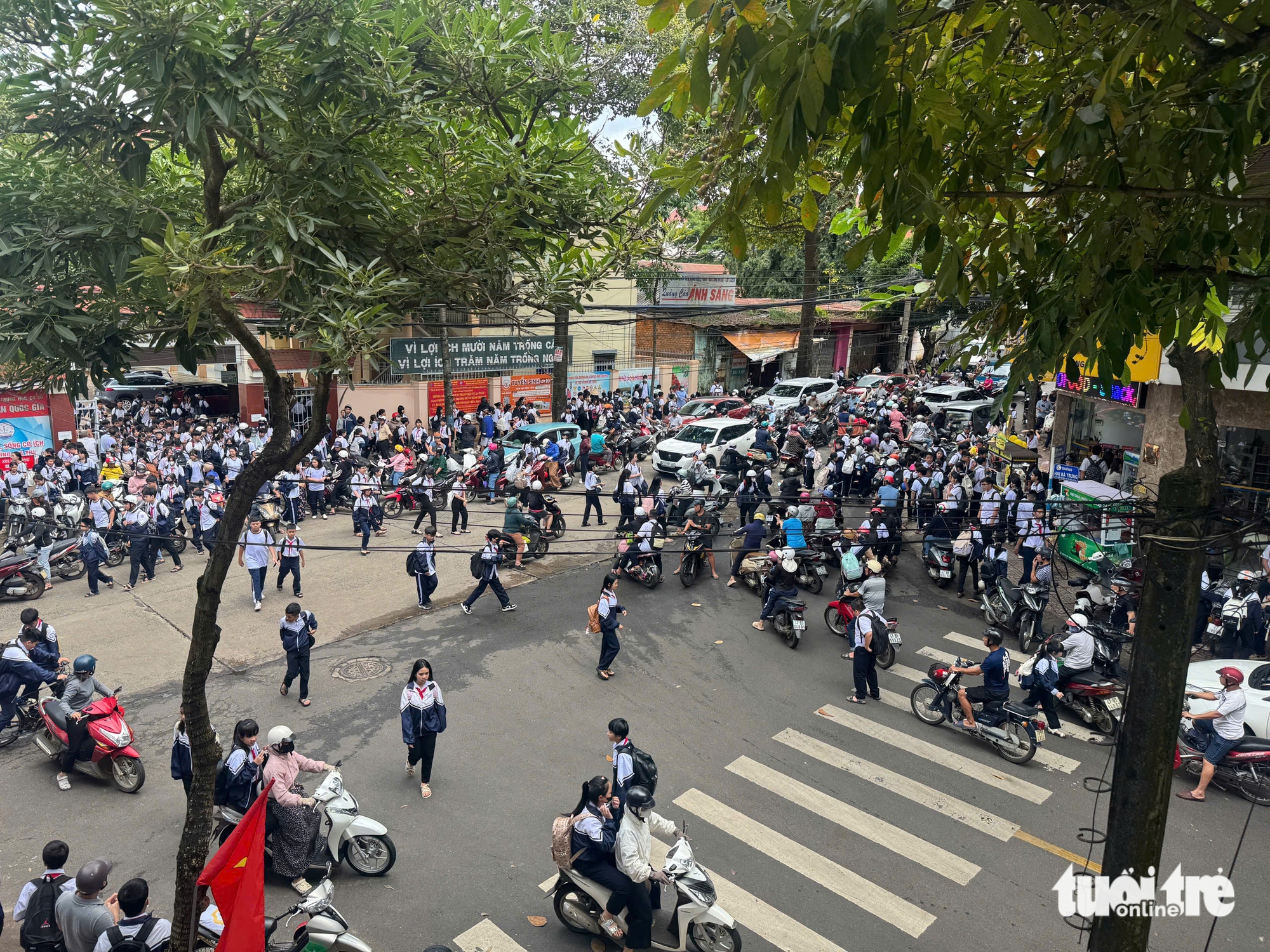 Lo ngại trước tình trạng tai nạn giao thông trong học sinh cao- Ảnh 5. Liên tiếp học sinh gặp tai nạn giao thông ở Đắk Lắk, 39 em tử vong trong 9 tháng - Ảnh 5.