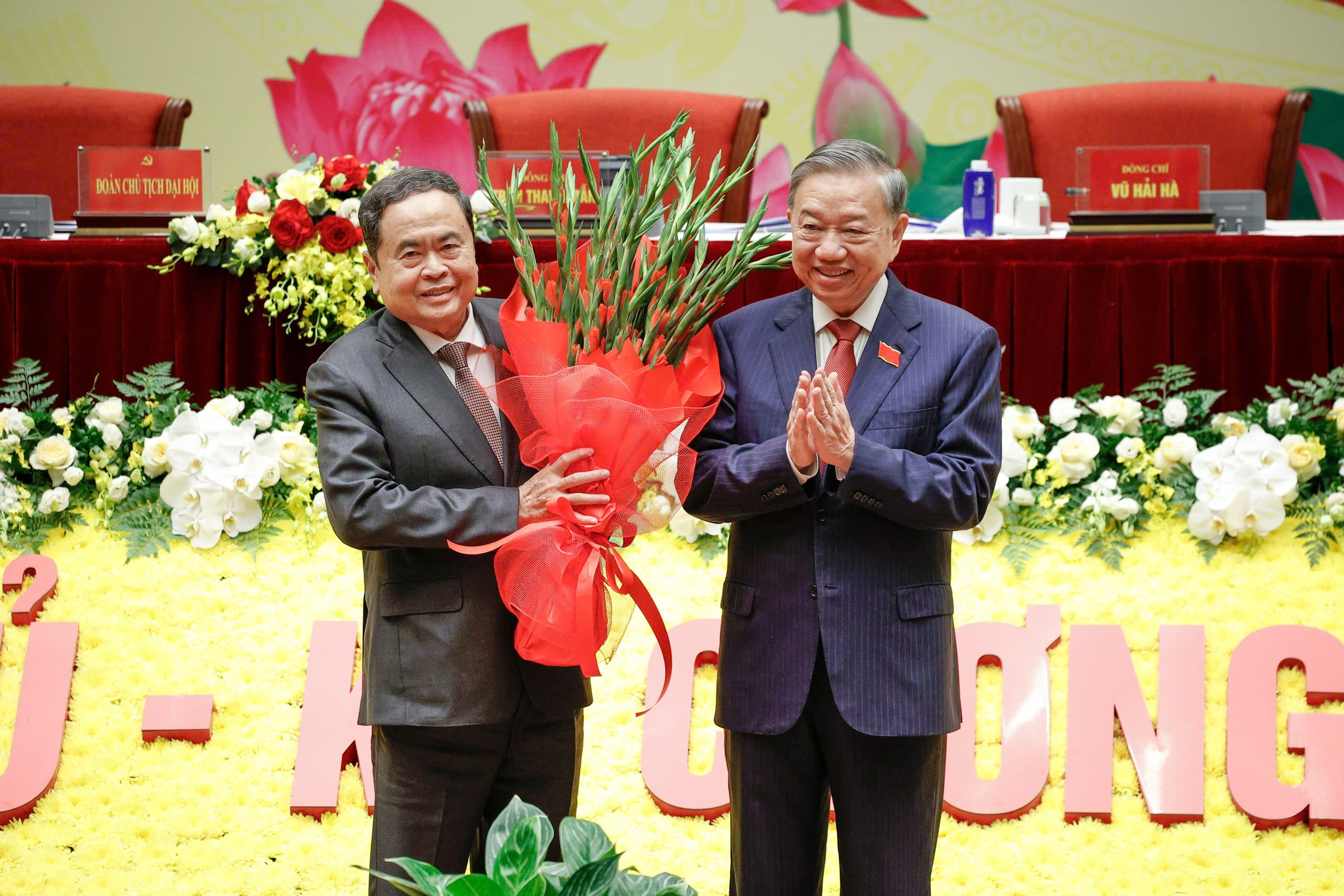 Tổng Bí thư: 'Kiên quyết chống lợi ích nhóm, sự hướng lái chính sách'- Ảnh 2. Tổng Bí thư: 'Kiên quyết chống lợi ích nhóm, sự hướng lái chính sách'- Ảnh 2.