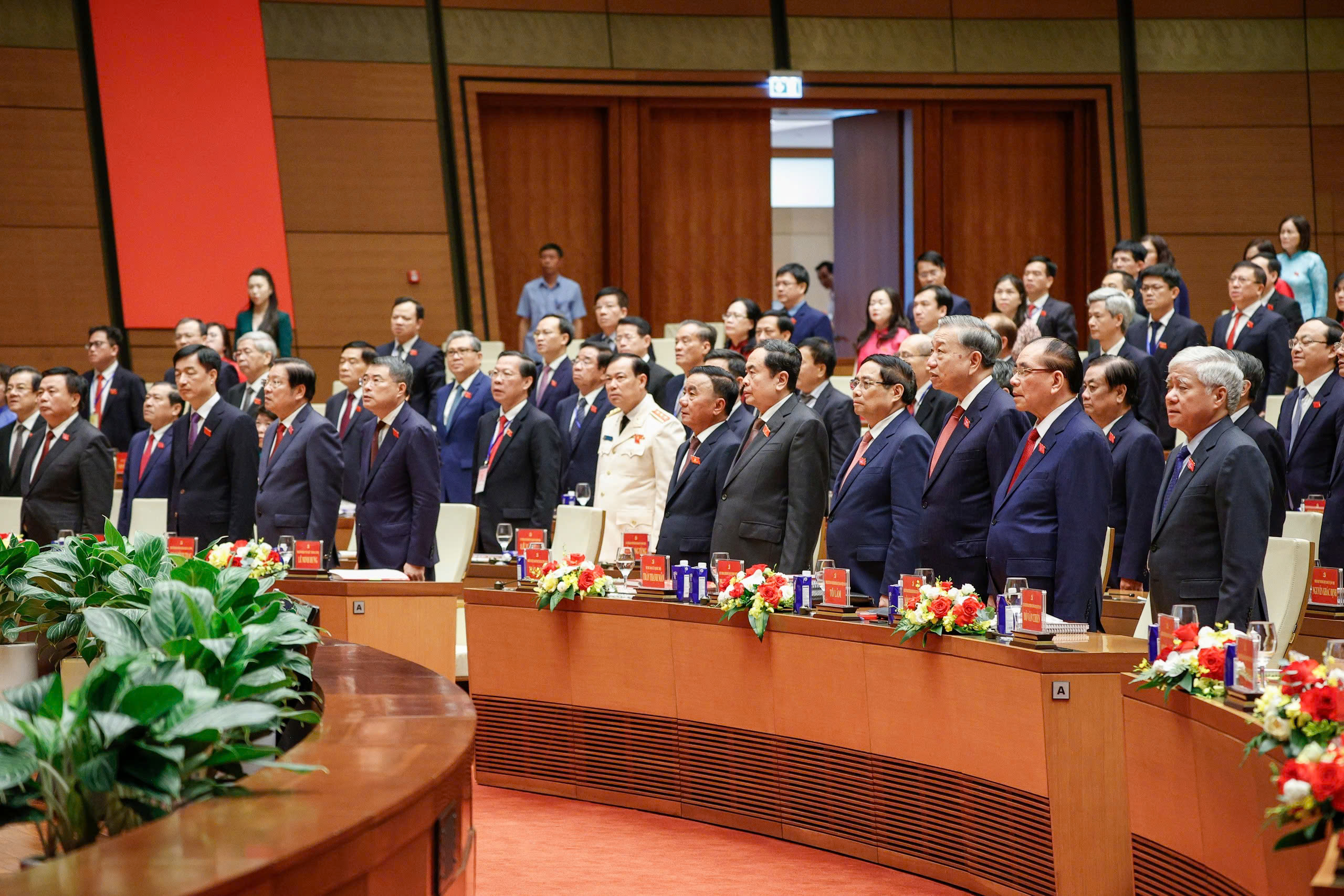 Tổng Bí thư: 'Kiên quyết chống lợi ích nhóm, sự hướng lái chính sách'- Ảnh 4. Tổng Bí thư: 'Kiên quyết chống lợi ích nhóm, sự hướng lái chính sách'- Ảnh 4.