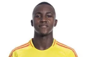 MU chiêu mộ thành công tiền vệ phòng ngự mới