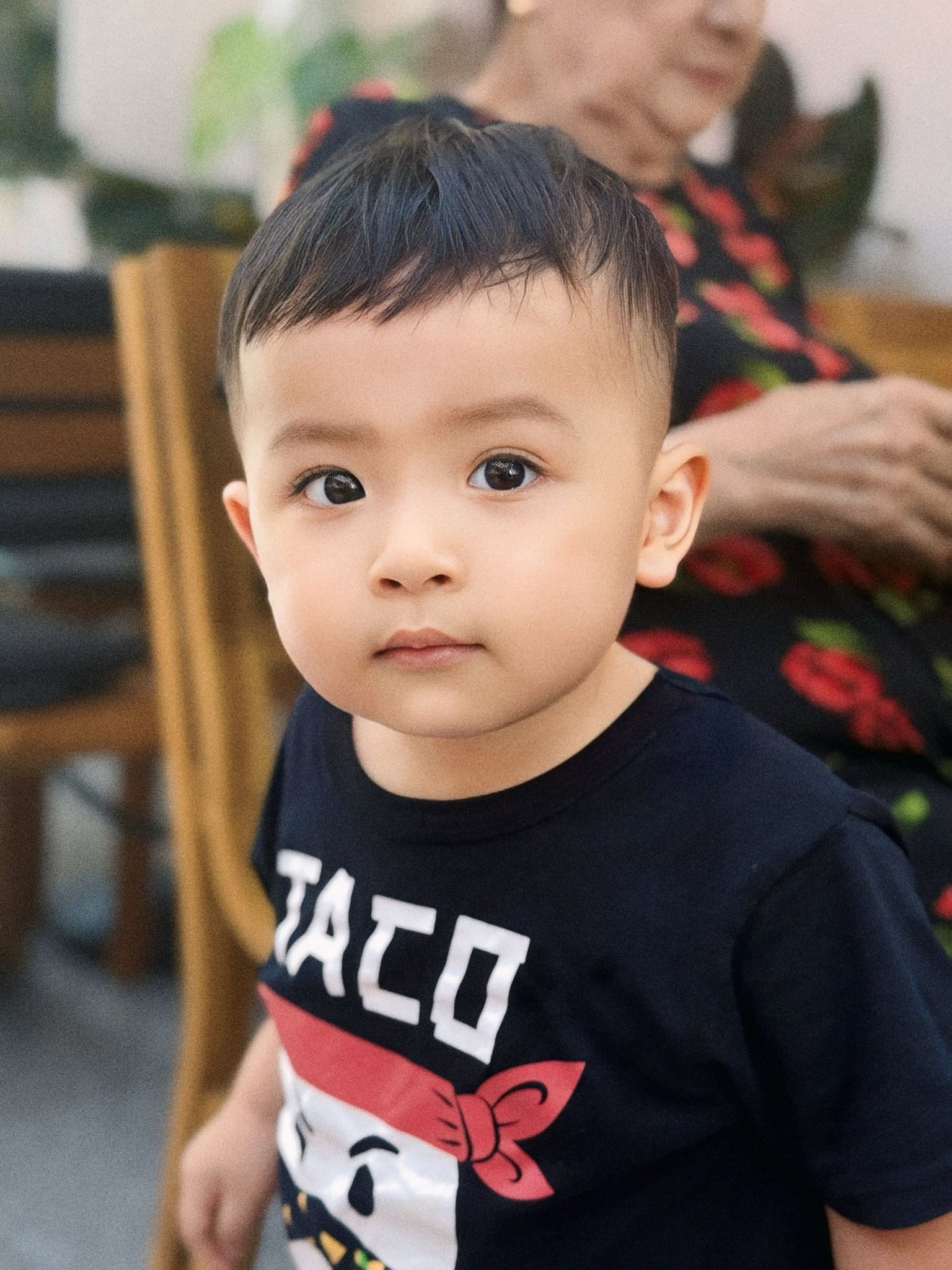 Con trai Cao Thái Sơn kháu khỉnh điển trai y chang bố, lớn lên khỏe mạnh dù kết quả siêu âm từng không ổn - Ảnh 8.