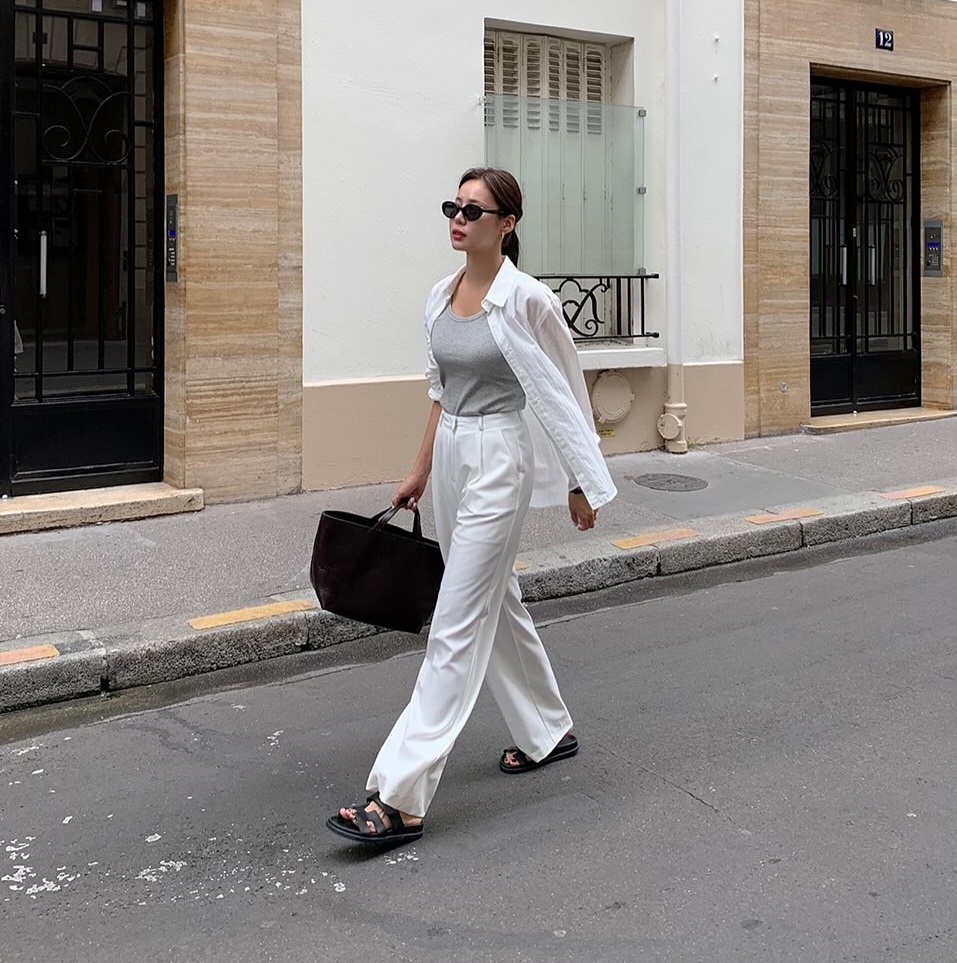 10 set đồ mùa thu màu trung tính dành cho những ai thích sự đơn giản, tinh tế - Ảnh 8.