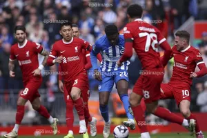 CLB Man United lấp khoảng trống giữa sân bằng 2 ngôi sao mới