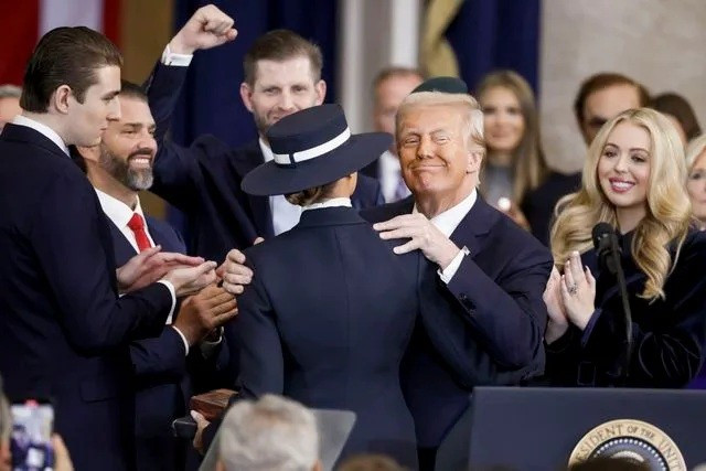 Forbes tiết lộ bất ngờ về khối tài sản Barron Trump - Ảnh 2.