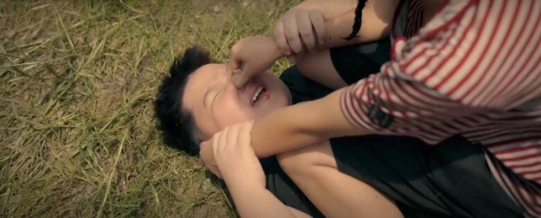 Chiến và Tú từng là thủ lĩnh 2 nhóm bạn không đội trời chung.