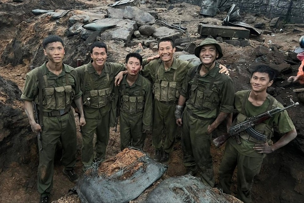 Mưa đỏ không kể khổ lấy nước mắt, vì sao khán giả rung động? - 3