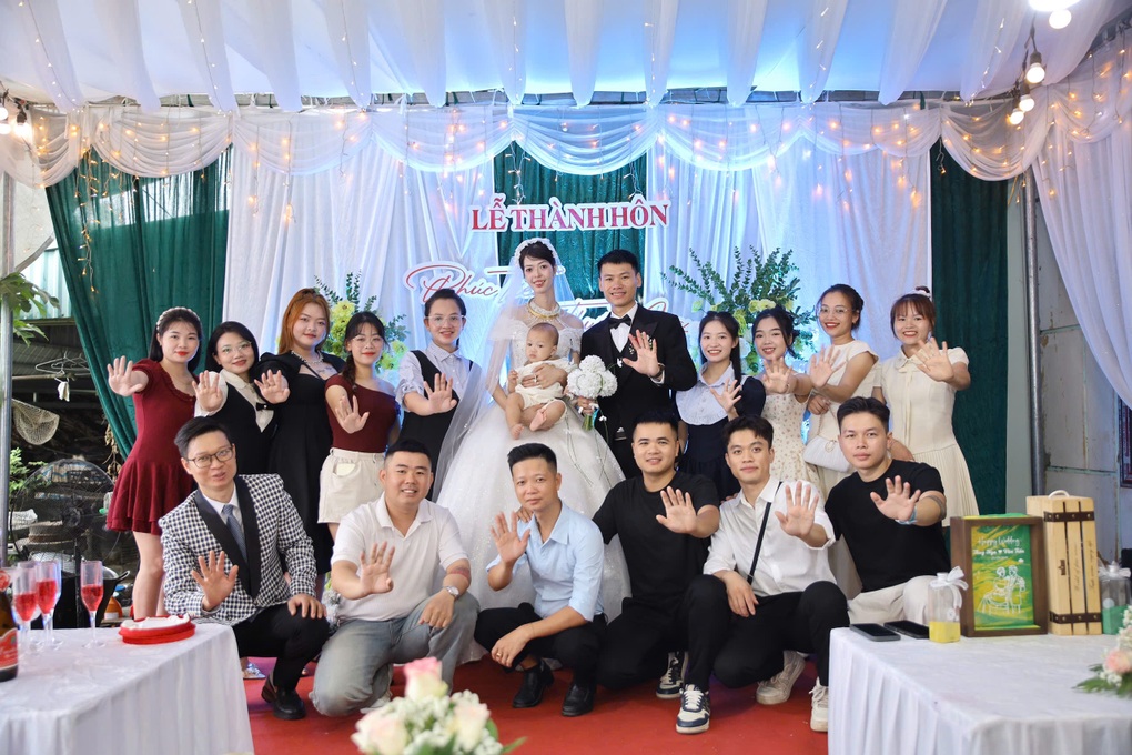 Chuyện tình của cô dâu cao 1,85m ở Tuyên Quang  - 2