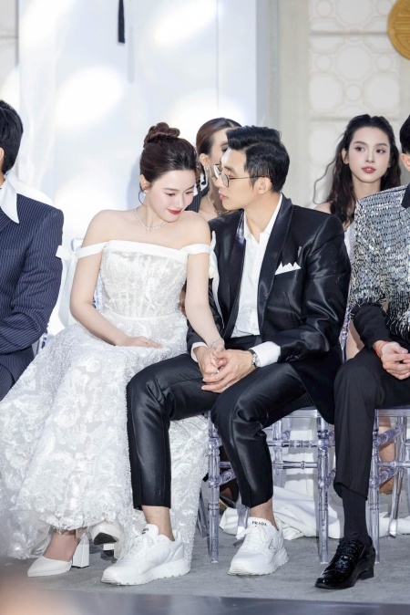 Động thái đáng ngờ của Midu giữa lúc rộ tin mang thai con đầu lòng