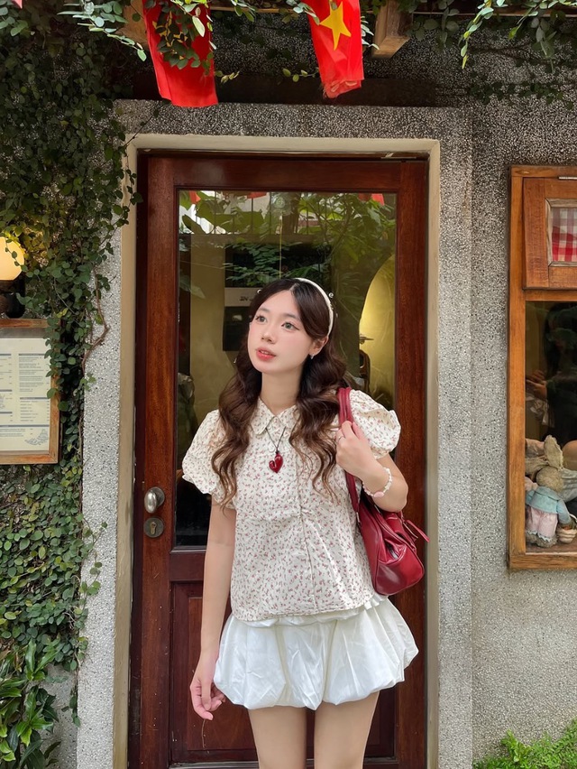 Ngọt lịm ngày thu với áo babydoll và chân váy- Ảnh 6.