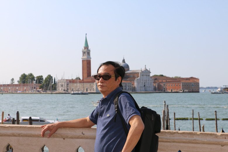 NSND Khải Hưng kín tiếng đời tư.