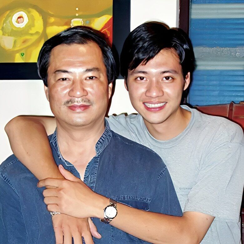 Cặp cha con đình đám làng phim Việt: NSND Khải Hưng - NSƯT Khải Anh.