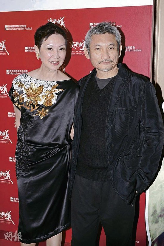 5 sao nam “lật kèo” không đáng mặt đàn ông: Cấm vợ sinh con rồi lại ra ngoài 5 sao nam “lật kèo” không đáng mặt đàn ông: Cấm vợ sinh con rồi lại ra ngoài