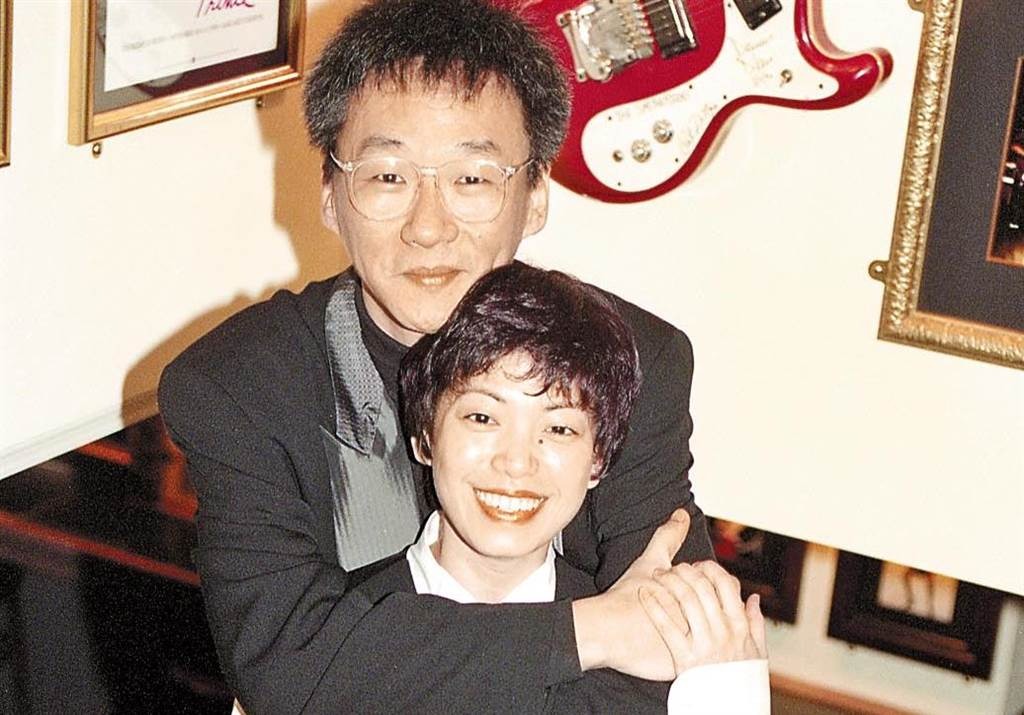 5 sao nam “lật kèo” không đáng mặt đàn ông: Cấm vợ sinh con rồi lại ra ngoài 5 sao nam “lật kèo” không đáng mặt đàn ông: Cấm vợ sinh con rồi lại ra ngoài