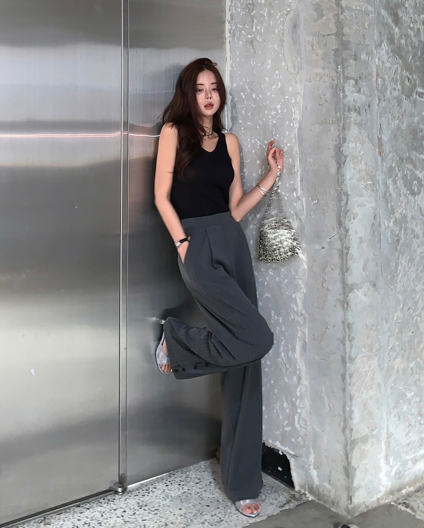 1758963812 391 4 kieu giay dep khoi nghi de phoi cung quan