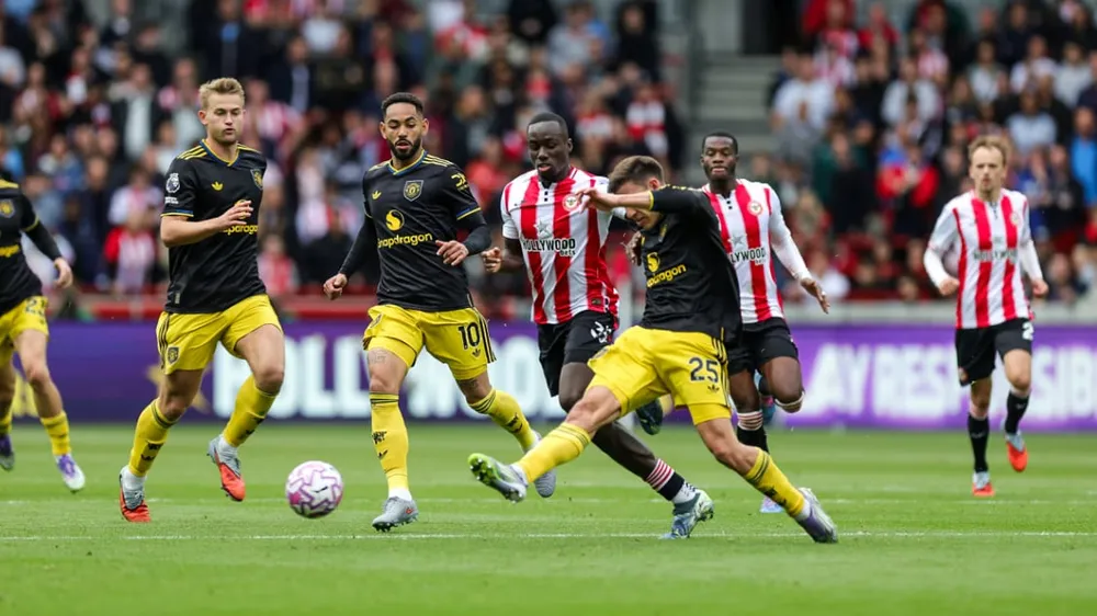 Hàng công chơi bế tắc, MU thảm bại trước Brentford. Ảnh: EPL MU thảm bại trước Brentford