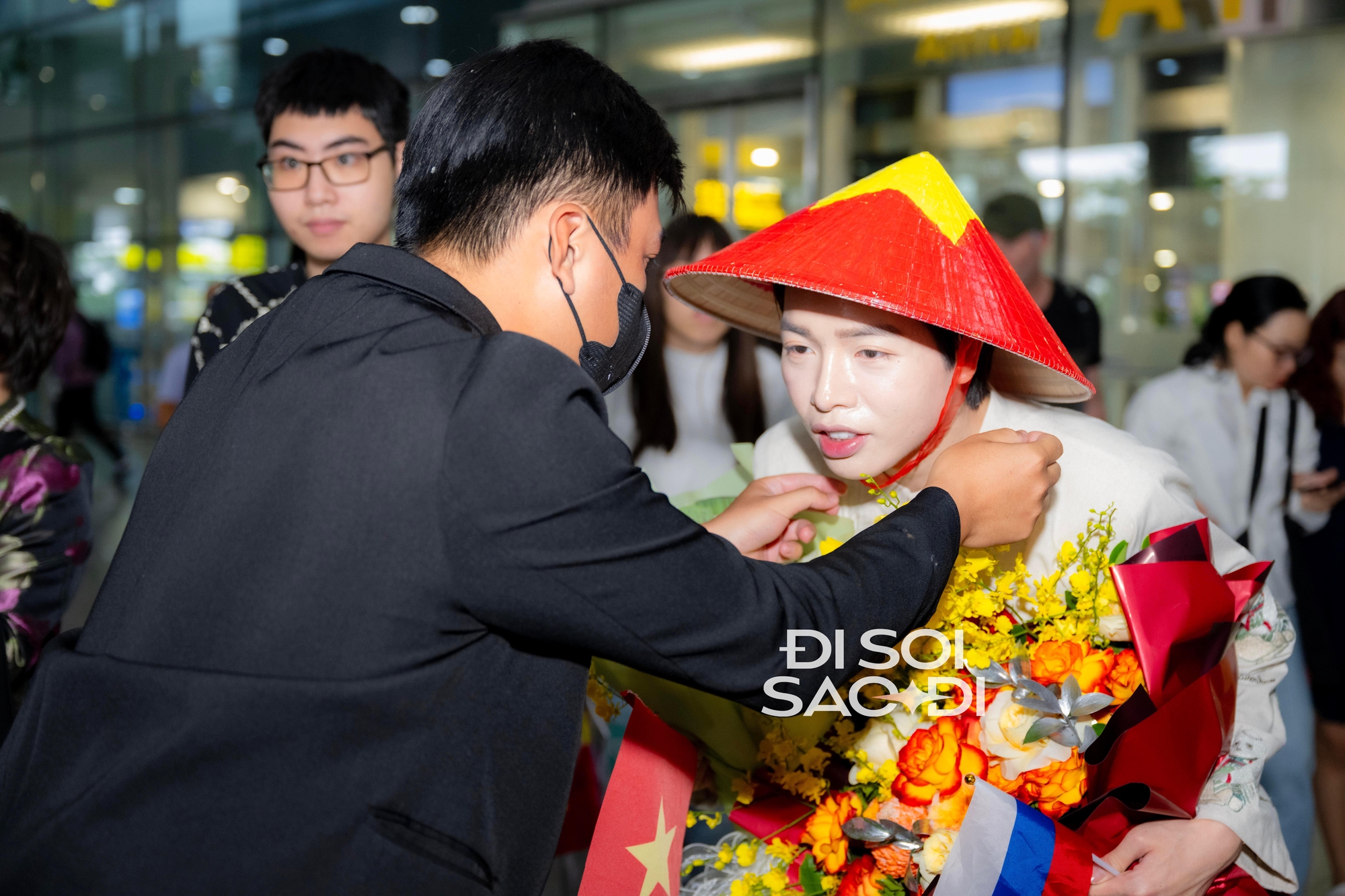 Trang tin quốc tế đăng tin khiếm nhã liên quan đến Đức Phúc - Ảnh 3.