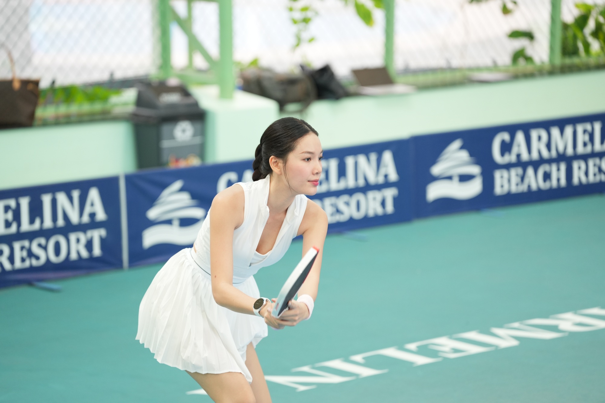 Xả loạt ảnh nét nèn nẹt của gái đẹp miền Tây “đại náo” sân pickleball: Giờ ai cũng cỡ này rồi hả? - Ảnh 3.