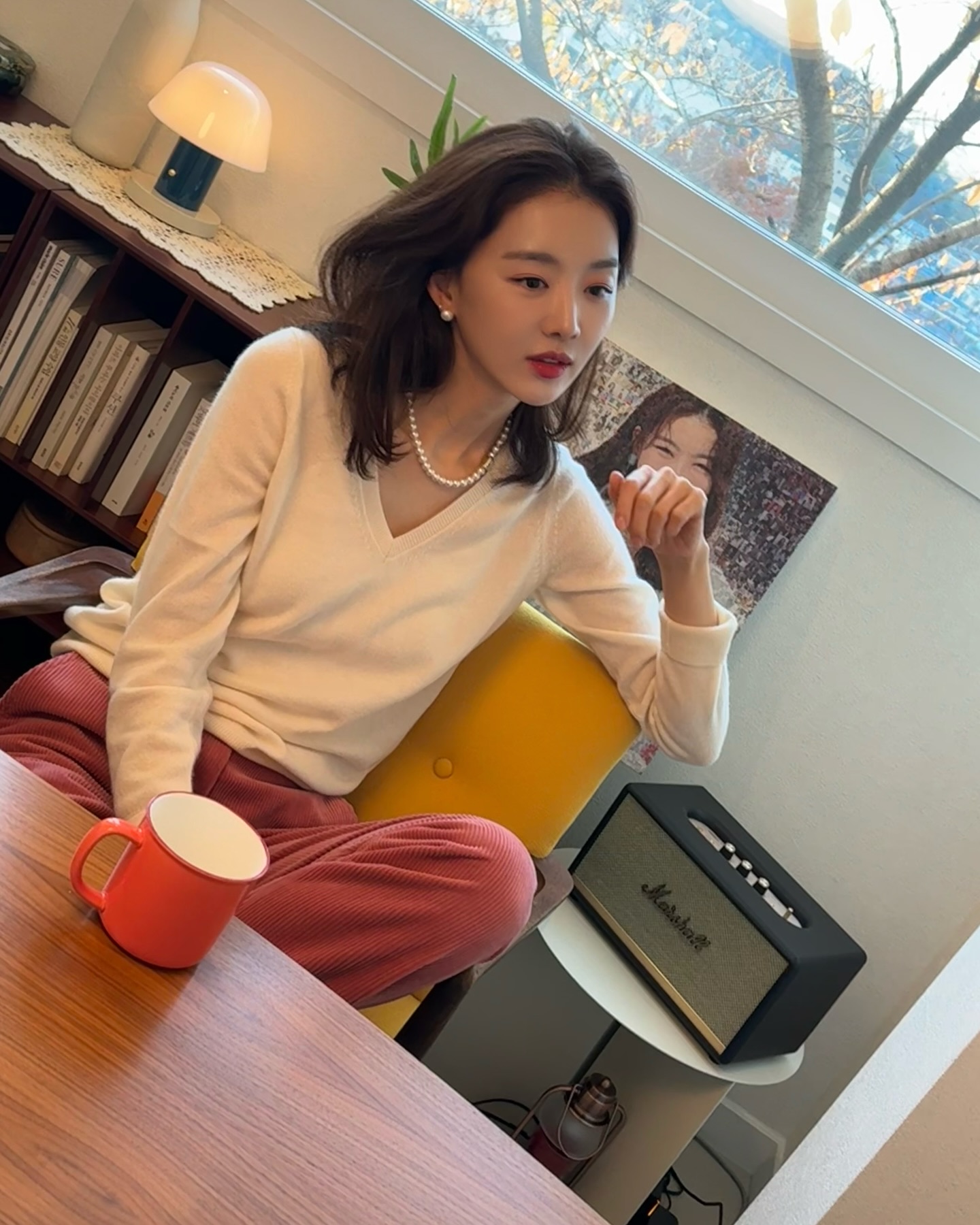 Phụ nữ tóc ngắn 40+ nên mặc 10 kiểu trang phục này để hack tuổi xuất sắc hơn nữa - Ảnh 6.