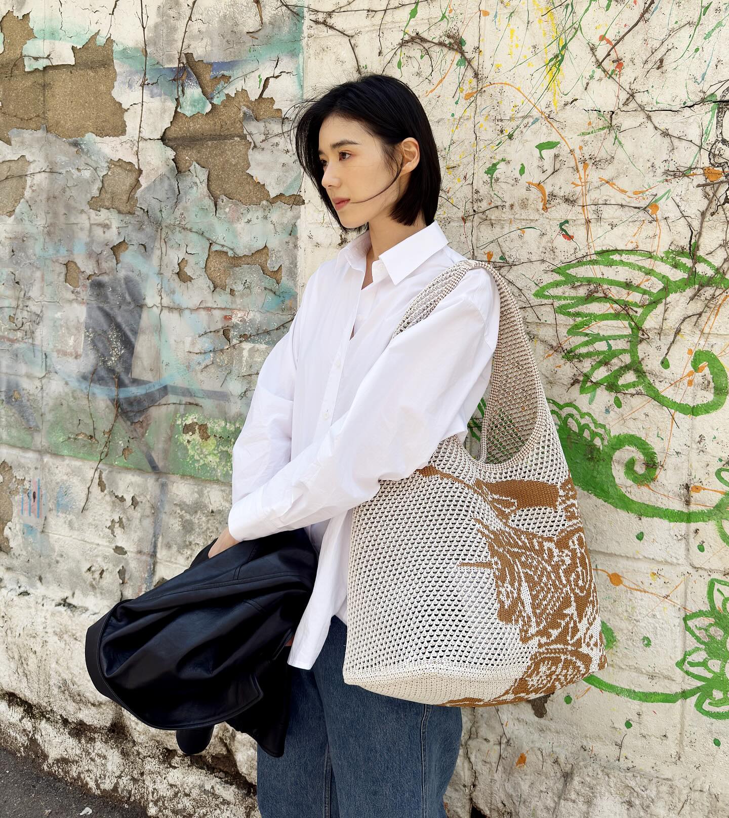 Phụ nữ tóc ngắn 40+ nên mặc 10 kiểu trang phục này để hack tuổi xuất sắc hơn nữa - Ảnh 5.