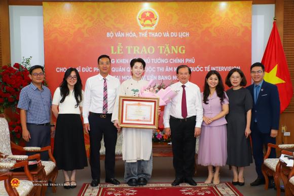 Sao Việt 27/9 5 Sao Việt 27/9, tin sao việt mới nhất