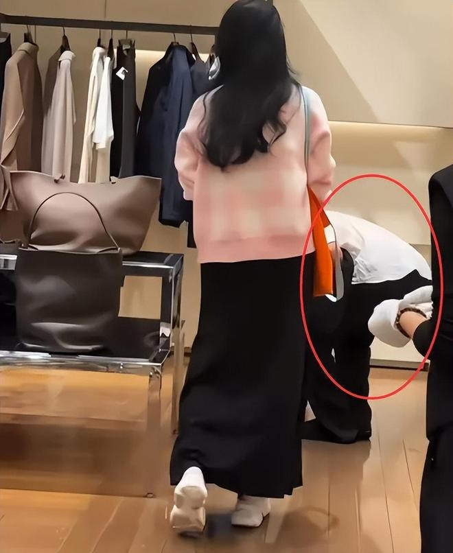 Phạm Băng Băng hẹn hò trai lạ và mua nhà ở Nhật Bản: Thông tin bất ngờ 3 1759018992 561 Pham Bang Bang hen ho trai la va mua nha