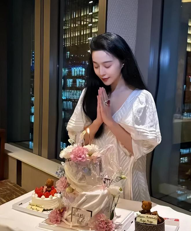 Phạm Băng Băng hẹn hò trai lạ và mua nhà ở Nhật Bản: Thông tin bất ngờ 7 1759018994 818 Pham Bang Bang hen ho trai la va mua nha