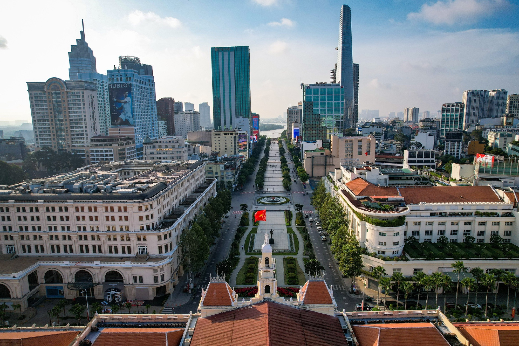 Siêu đô thị TP.HCM cần quảng trường xứng tầm- Ảnh 4. Siêu đô thị TP.HCM cần quảng trường xứng tầm- Ảnh 4.